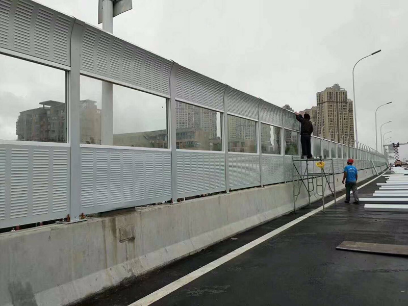 201807211532141782127748.jpg 城市景觀隔音墻3.jpg